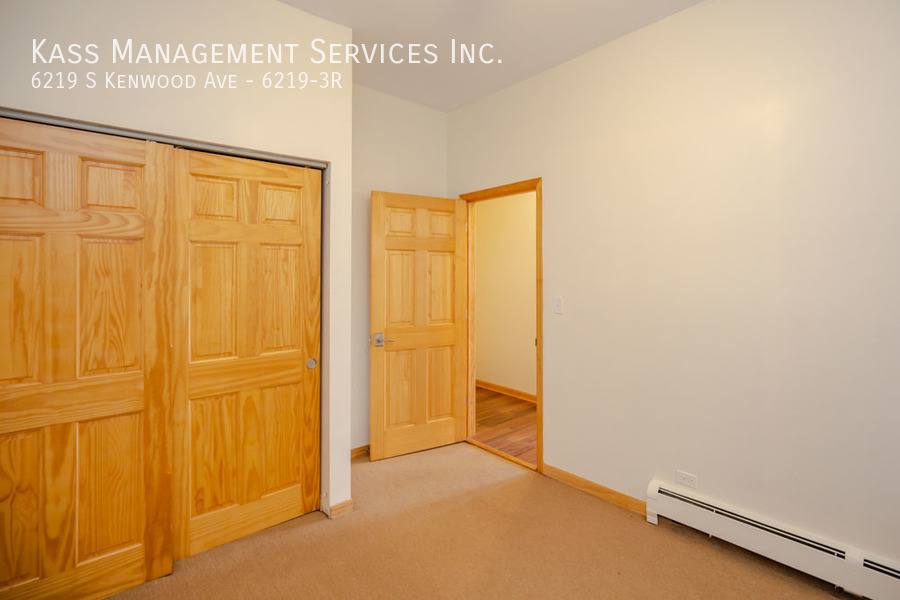 Apartment for rent at 6219 S Kenwood Ave #3R, Chicago, IL 60637