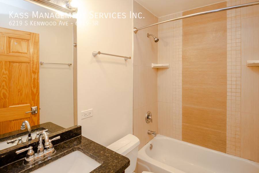 Apartment for rent at 6219 S Kenwood Ave #3R, Chicago, IL 60637