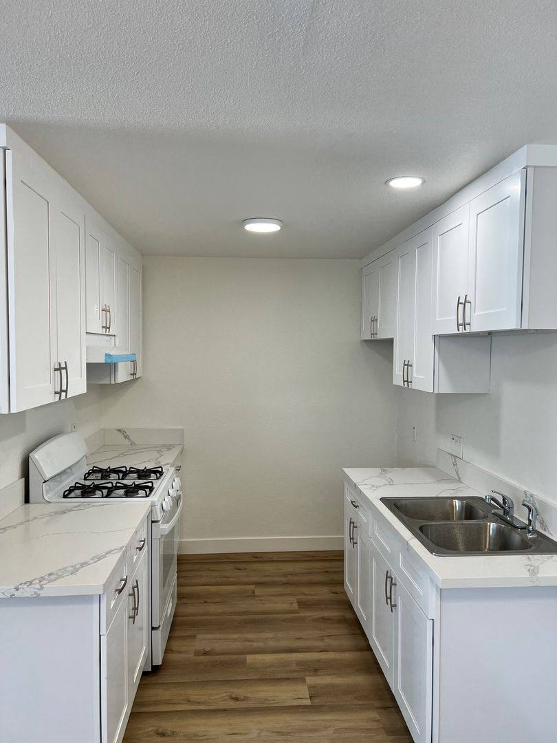 Apartment for rent at 4800 Terrace Ave, Oxnard, CA 93033