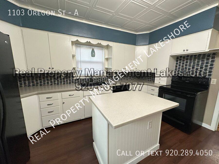 Apartment for rent at 1103 Oregon St #A, Oshkosh, WI 54902