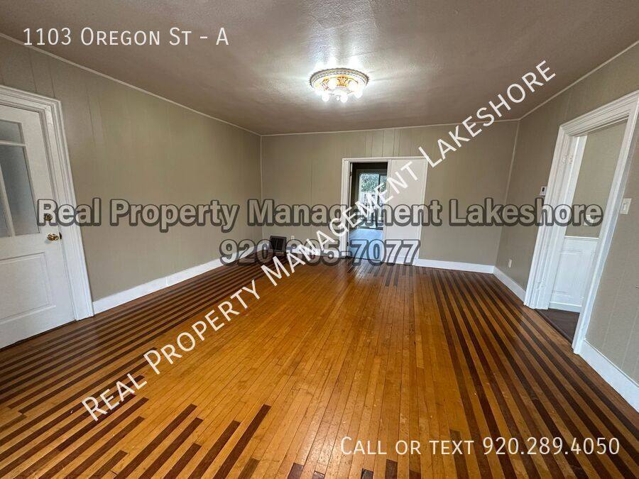Apartment for rent at 1103 Oregon St #A, Oshkosh, WI 54902