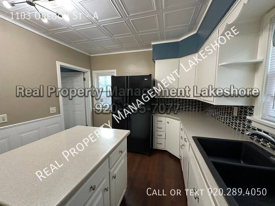 Apartment for rent at 1103 Oregon St #A, Oshkosh, WI 54902