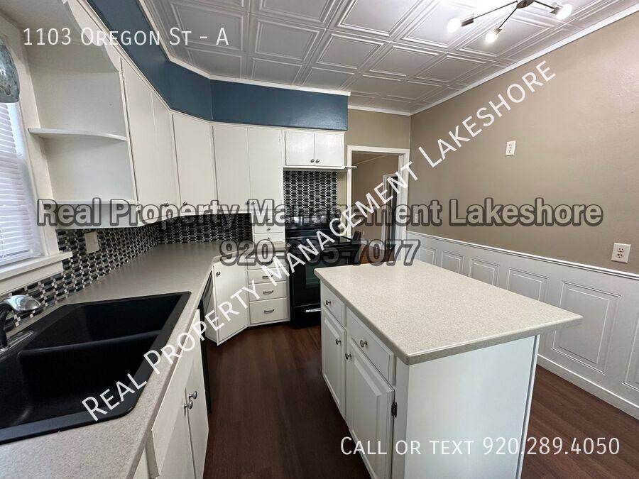 Apartment for rent at 1103 Oregon St #A, Oshkosh, WI 54902