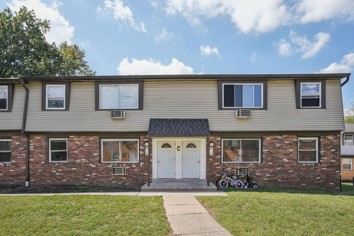 Apartment for rent at 227 Washington Ave, Blackwood, NJ 08012
