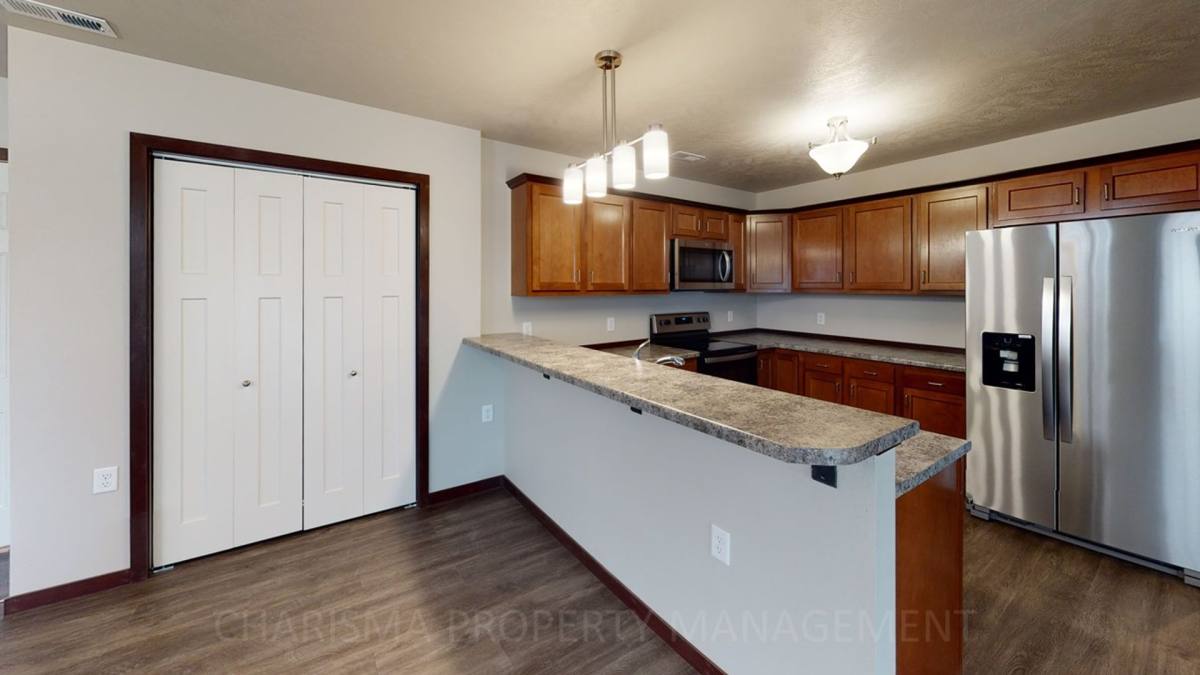 Apartment for rent at 290 Vernon Dr, Harrisburg, SD 57032