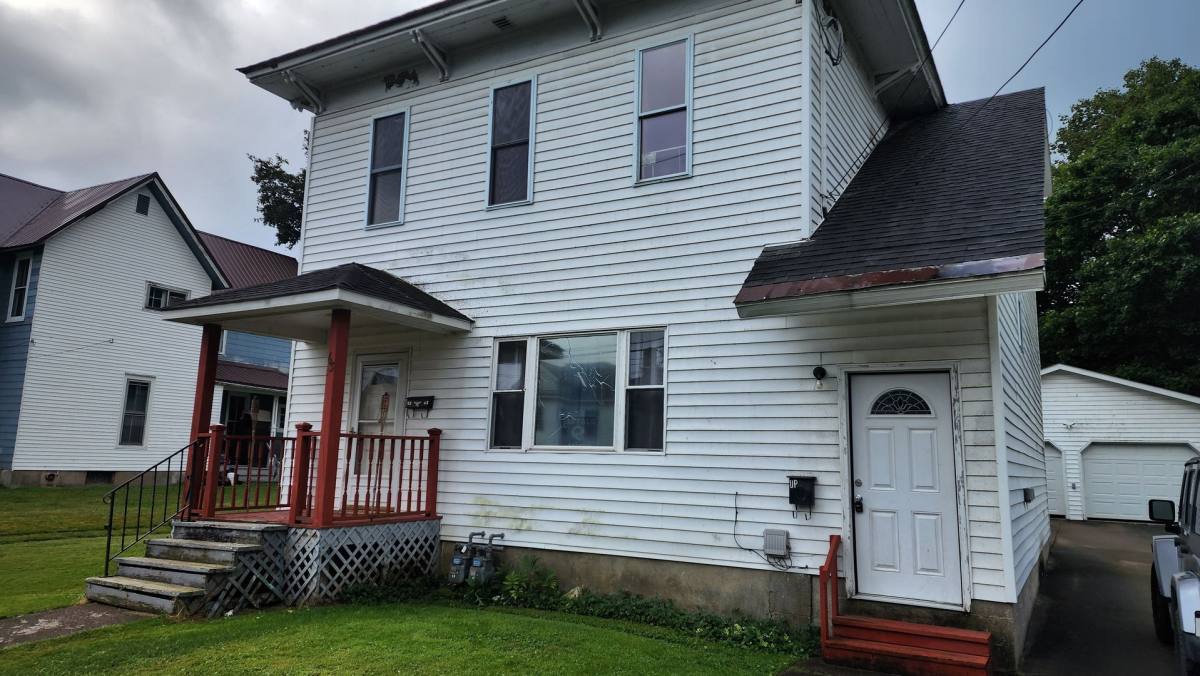 Apartment for rent at 63 Jefferson St, Salamanca, NY 14779