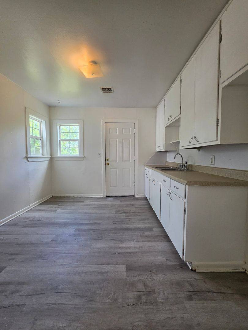 House for rent at 310 W 35th St, Shawnee, OK 74804