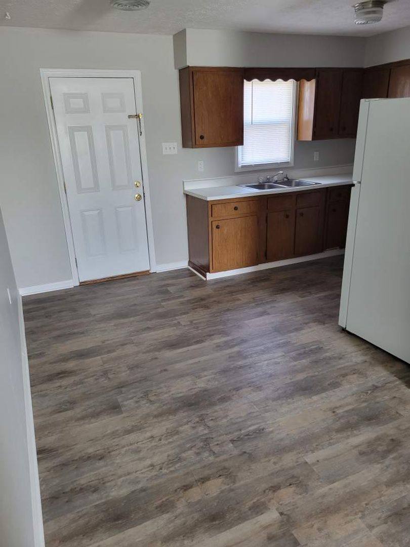 Apartment for rent at 117 Spring Circle Dr, Berea, KY 40403