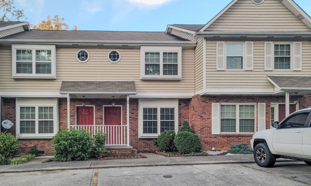 Townhouse for rent at 2146 Belle Terra Rd, Knoxville, TN 37923