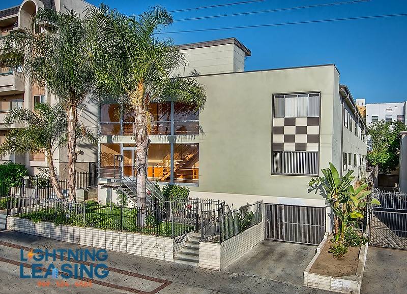 Apartment for rent at 947 S Carondelet St #16A, Los Angeles, CA 90057