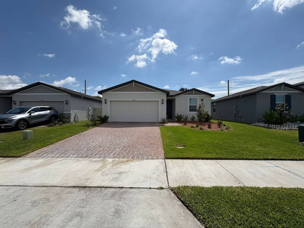 House for rent at 4651 Sidesaddle Trail, Saint Cloud, FL 34772