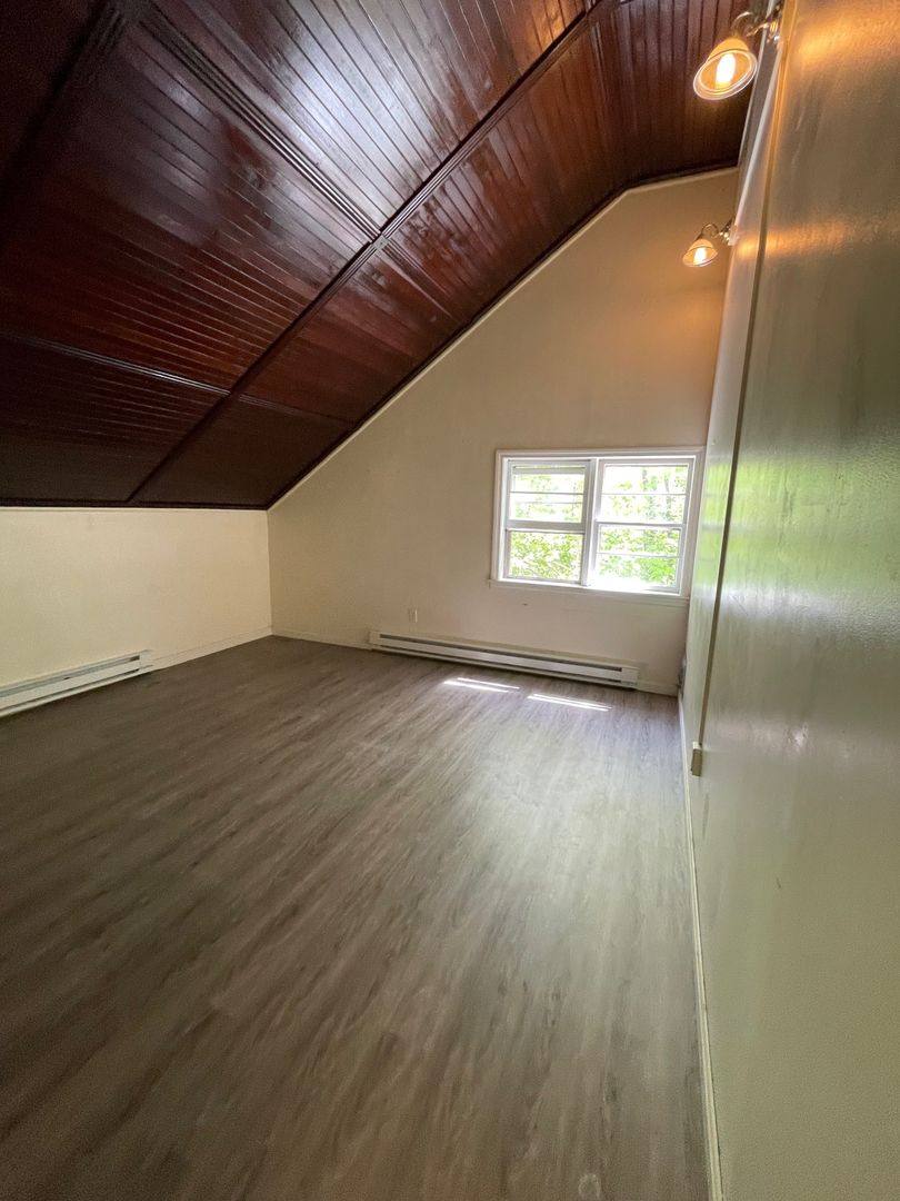 Apartment for rent at 81 Torrington Ave #5, Canton, CT 06019