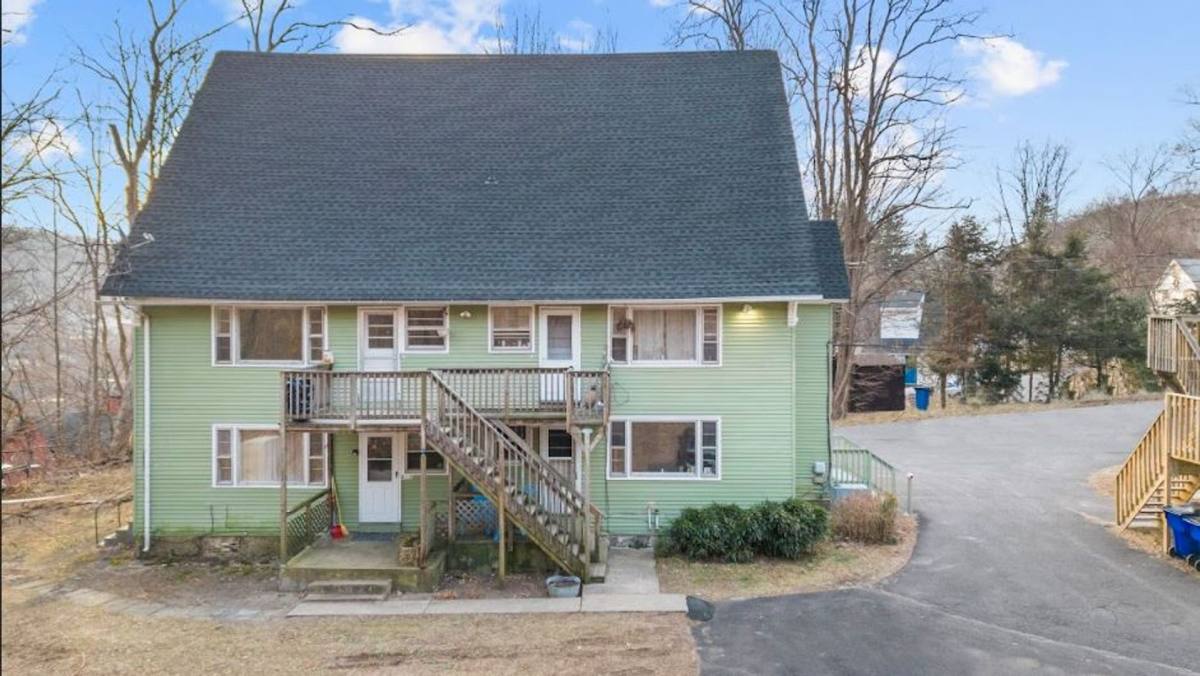 Apartment for rent at 81 Torrington Ave #5, Canton, CT 06019