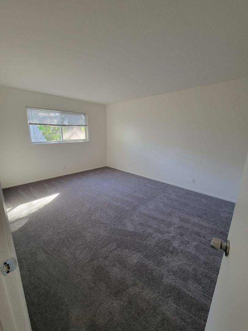 Apartment for rent at 50 Foster St, Martinez, CA 94553