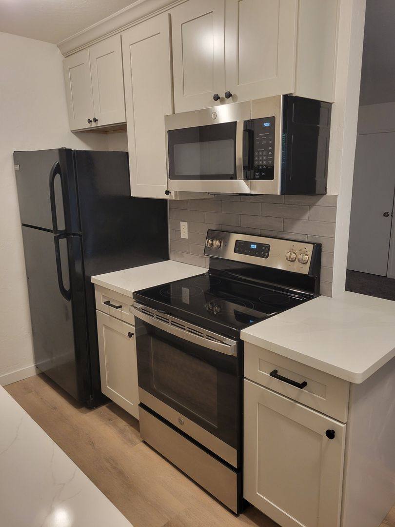 Apartment for rent at 50 Foster St, Martinez, CA 94553