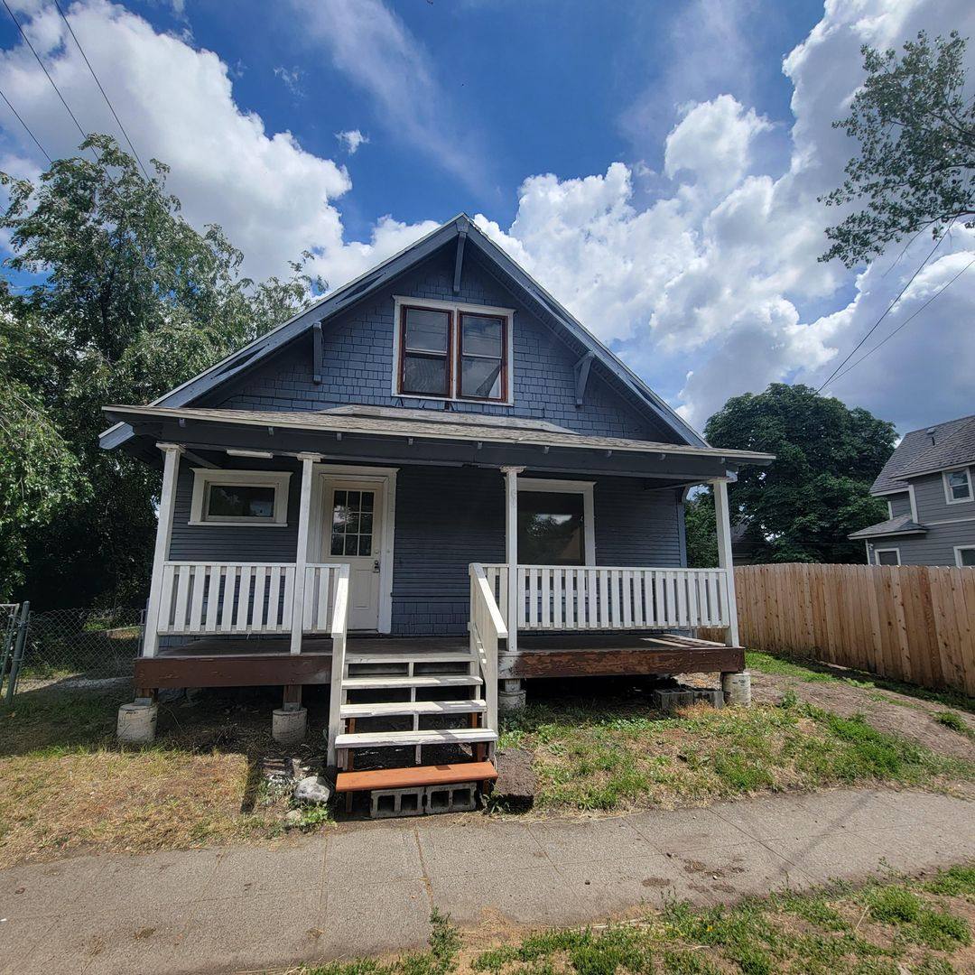 House for rent at 2112 N Astor, Spokane, WA 99207