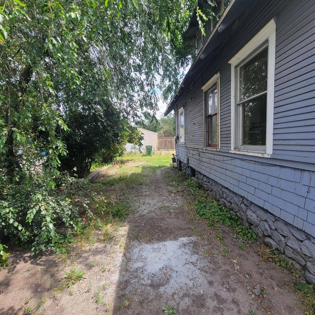 House for rent at 2112 N Astor, Spokane, WA 99207