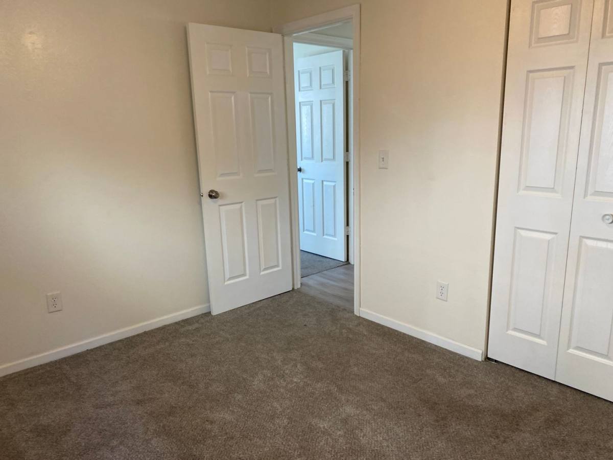 Apartment for rent at 3211 E Rosser, Bismarck, ND 58501