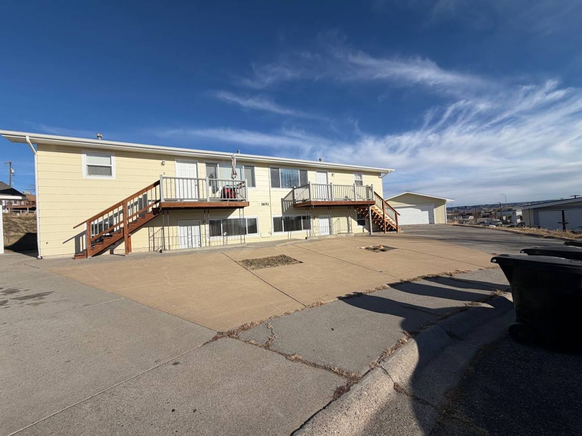 Apartment for rent at 1651 Kelby Dr, Billings, MT 59105