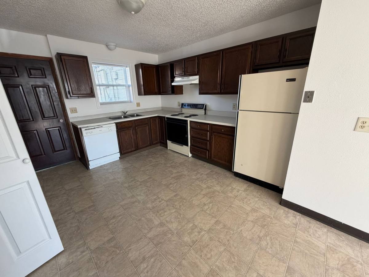 Apartment for rent at 1651 Kelby Dr, Billings, MT 59105