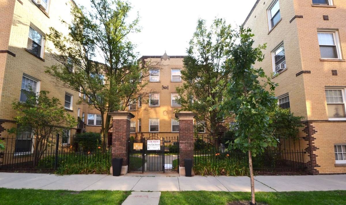 Apartment for rent at 4408 N Rockwell St, Chicago, IL 60618