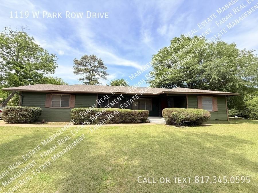 House for rent at 1119 W Park Row Dr, Arlington, TX 76013