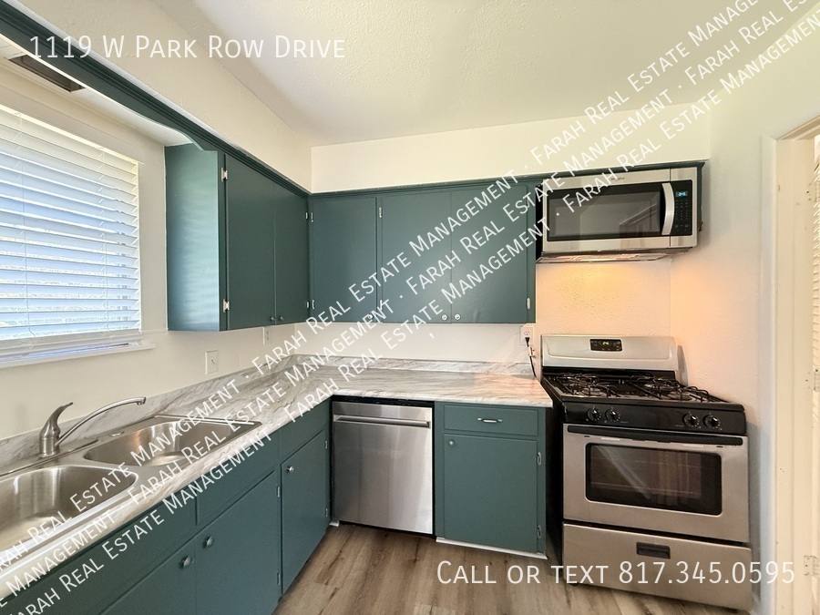 House for rent at 1119 W Park Row Dr, Arlington, TX 76013