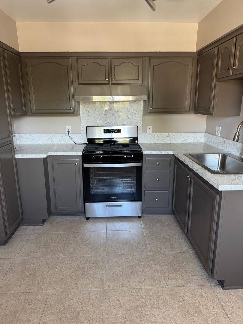 Apartment for rent at 405 S Kroeger St, Anaheim, CA 92805