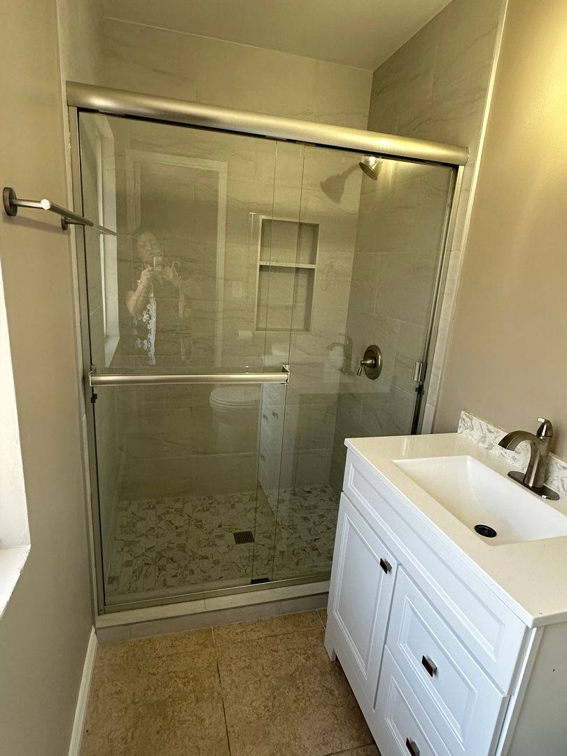Apartment for rent at 405 S Kroeger St, Anaheim, CA 92805