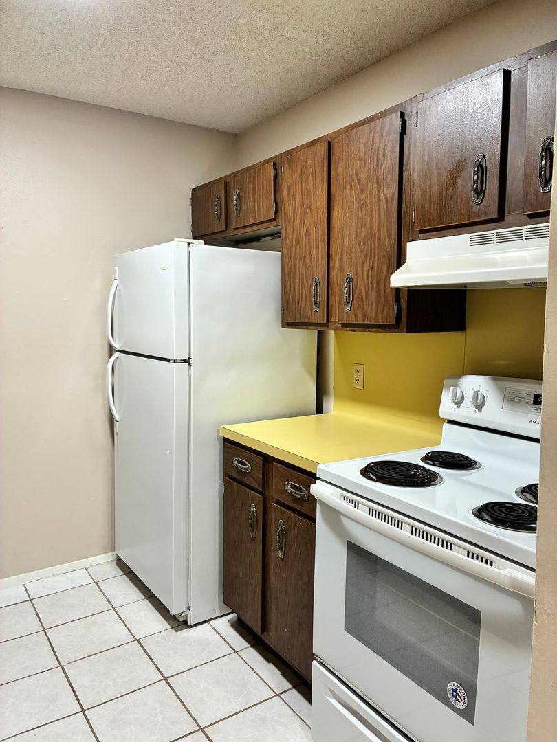 Apartment for rent at 2322 N 9th St, McAllen, TX 78501