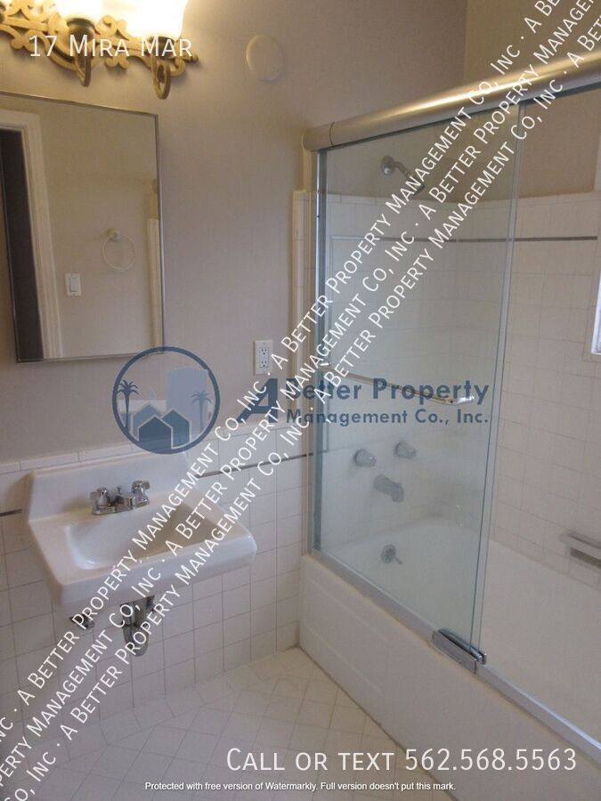 Apartment for rent at 17 Mira Mar, Long Beach, CA 90803