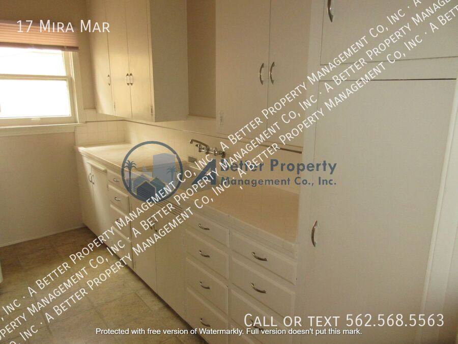 Apartment for rent at 17 Mira Mar, Long Beach, CA 90803
