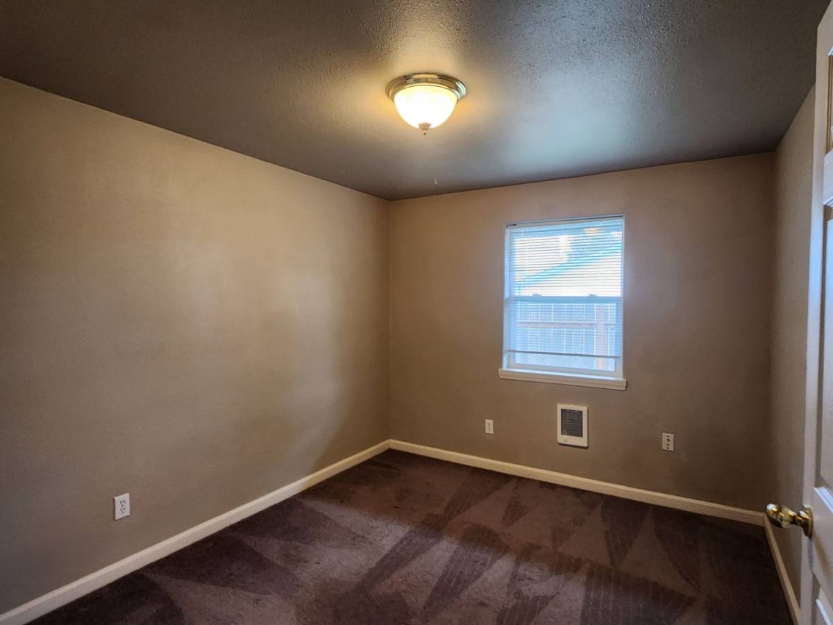 Apartment for rent at 204 N Harrison St, Newberg, OR 97132