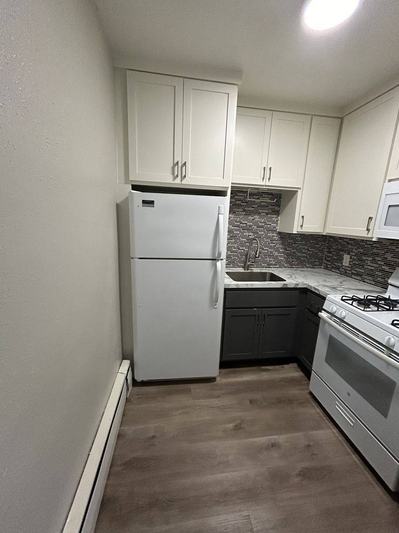 Apartment for rent at 215-217 S Minnesota Ave, Saint Peter, MN 56082