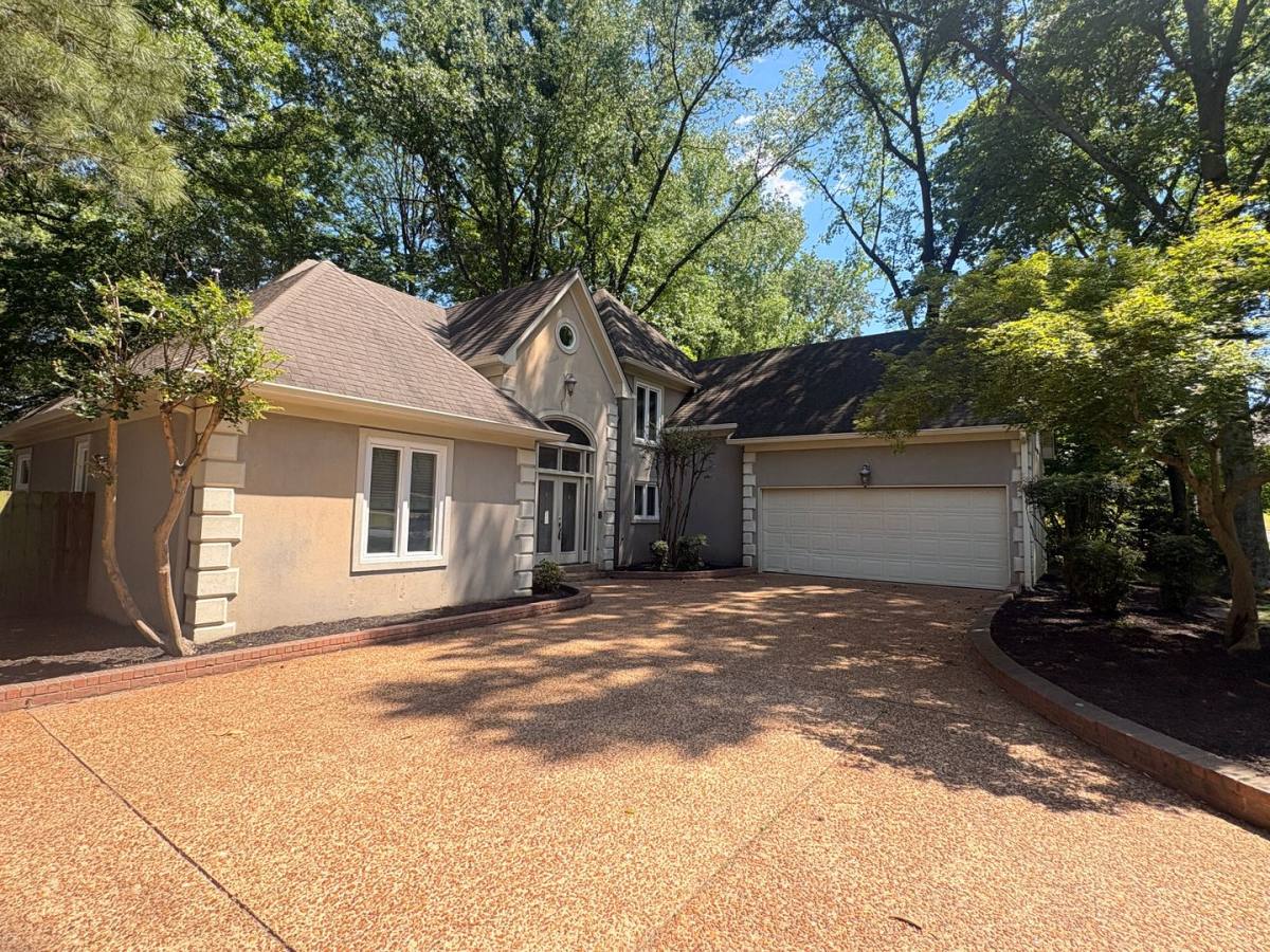 House for rent at 1703 Bryn Mawr Cove, Germantown, TN 38138