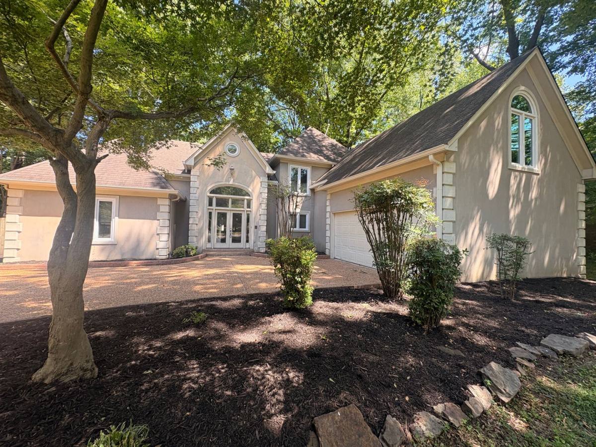 House for rent at 1703 Bryn Mawr Cove, Germantown, TN 38138