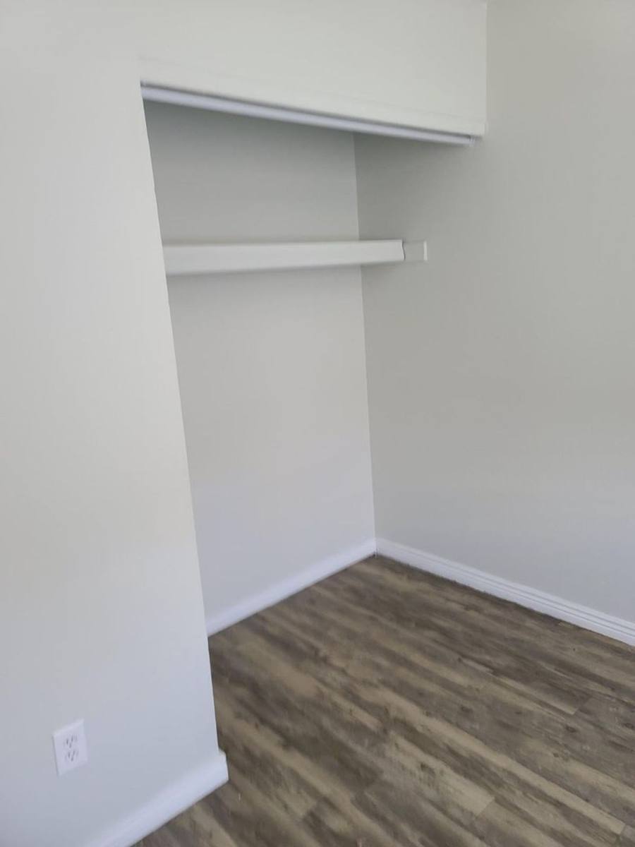 Apartment for rent at 2424 E Grandview Rd, Phoenix, AZ 85032