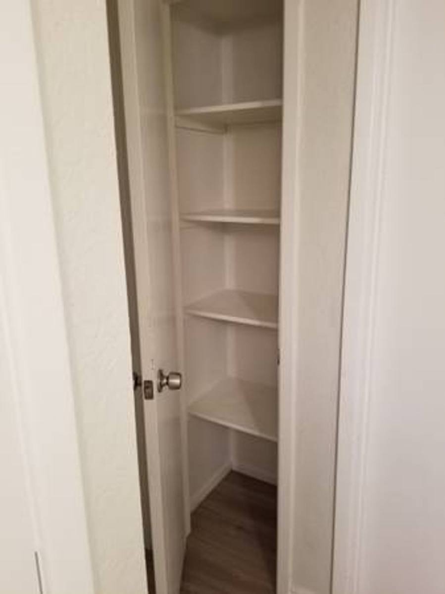 Apartment for rent at 2424 E Grandview Rd, Phoenix, AZ 85032