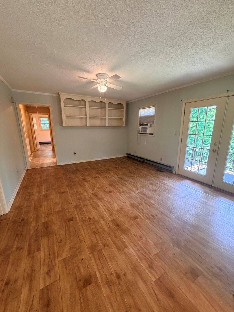 Apartment for rent at 10 Dogwood Lane, Ware Shoals, SC 29692