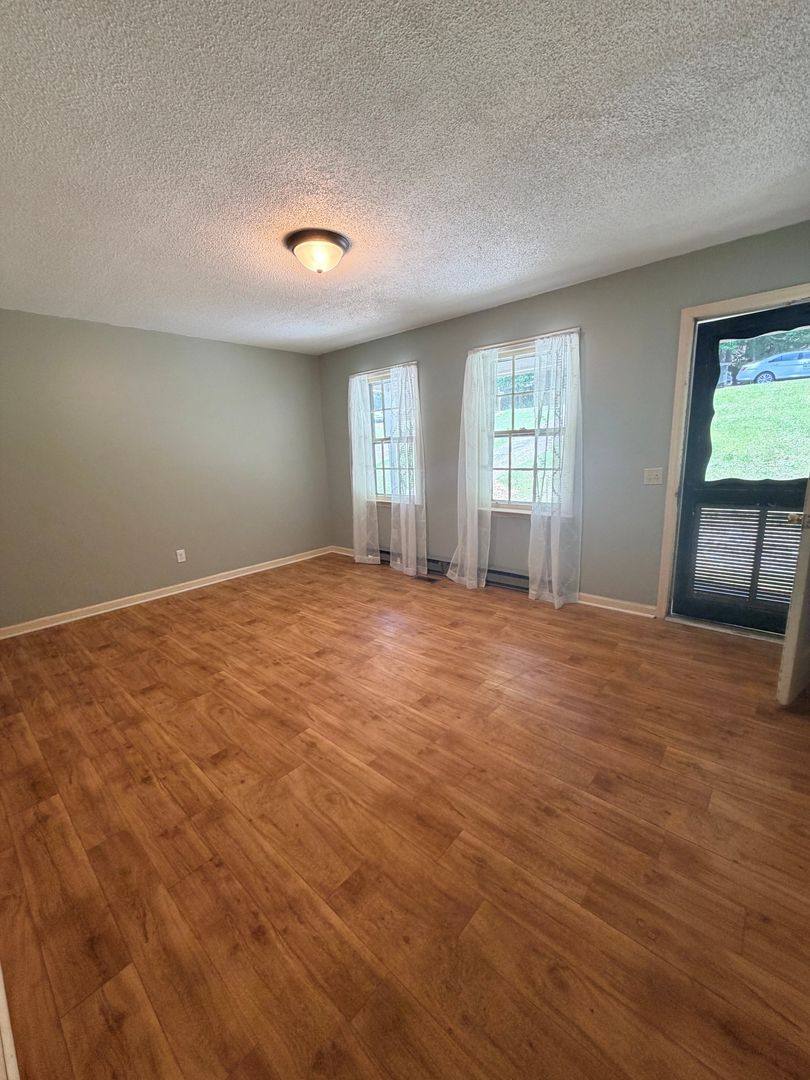 Apartment for rent at 10 Dogwood Lane, Ware Shoals, SC 29692