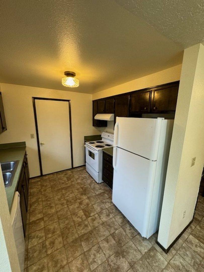 Apartment for rent at 4204 SE Evergreen, Albany, OR 97322