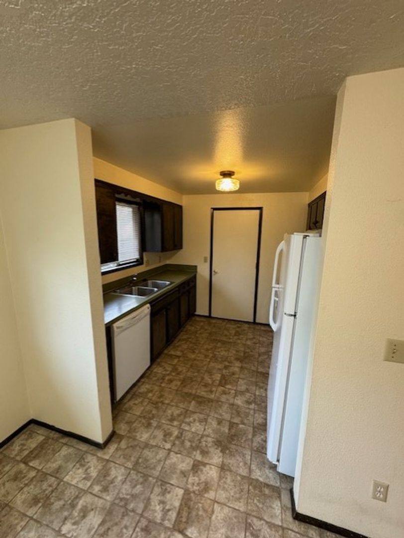 Apartment for rent at 4204 SE Evergreen, Albany, OR 97322