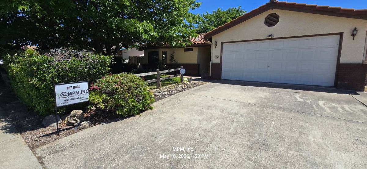 House for rent at 950 Player Lane, Paso Robles, CA 93446