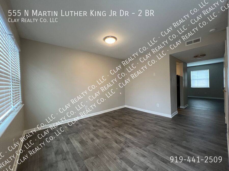 Townhouse for rent at 555 N Martin Luther King Jr Dr #2 Branch, Winston Salem, NC 27101