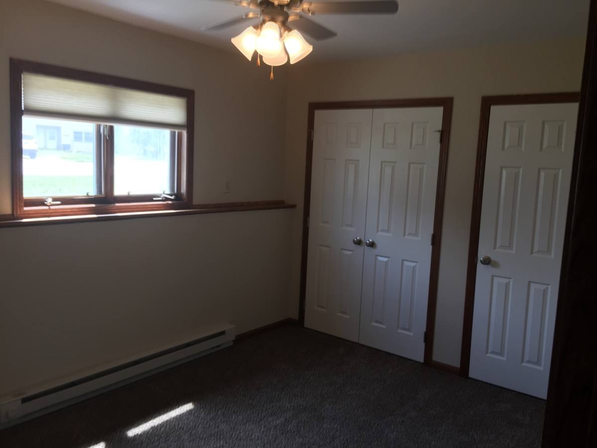 Townhouse for rent at 1126 B Expansion Dr, Hazen, ND 58545