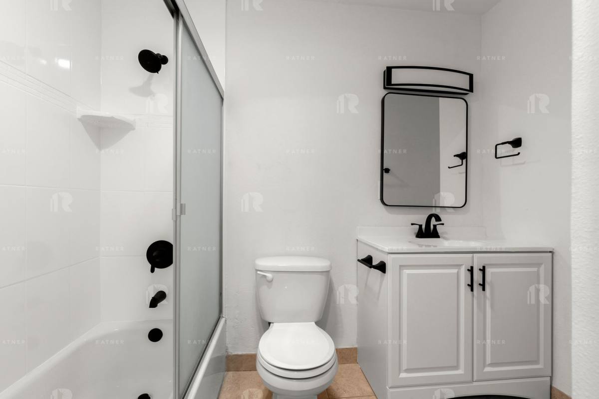Apartment for rent at 1114 N Kings Rd, West Hollywood, CA 90069