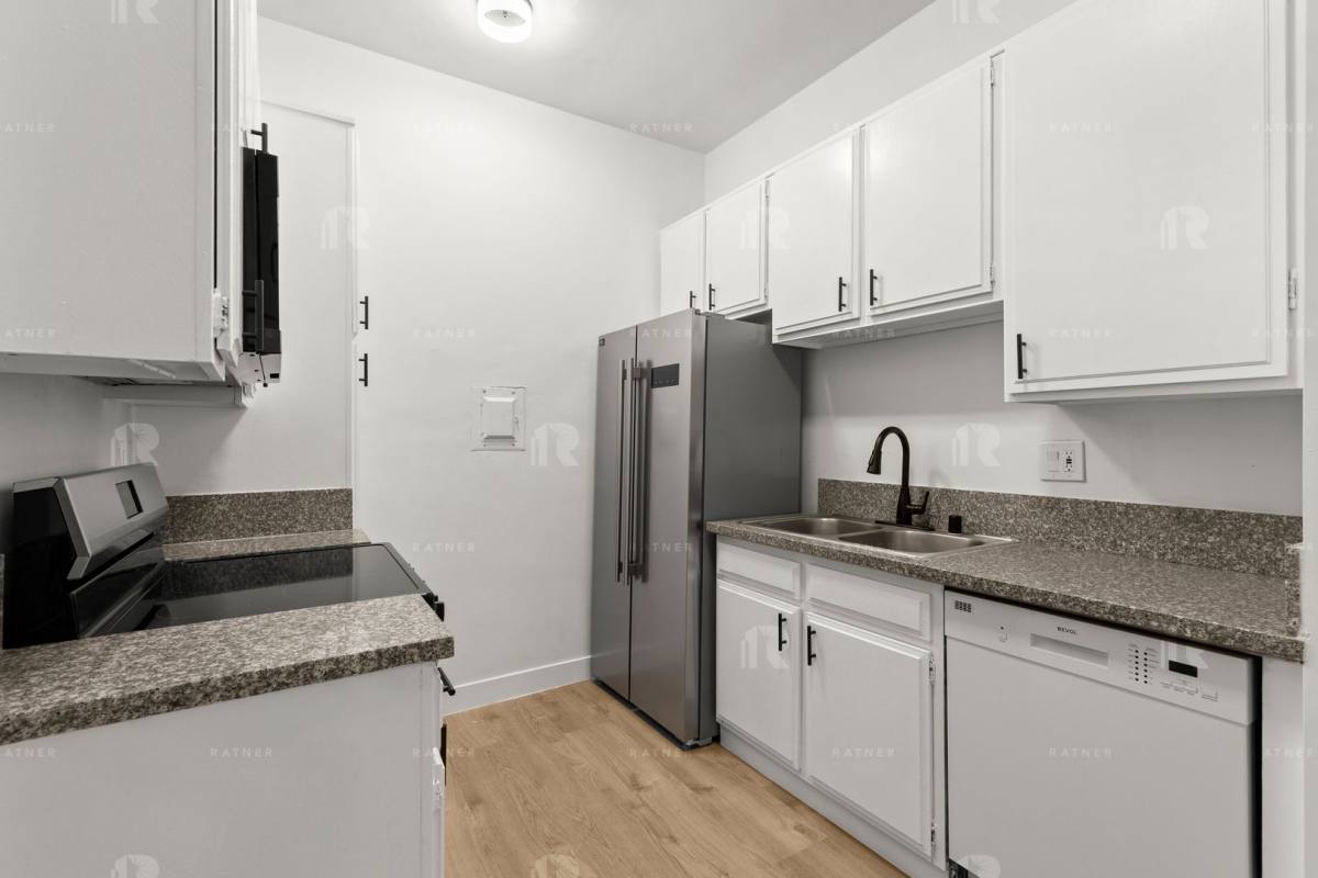 Apartment for rent at 1114 N Kings Rd, West Hollywood, CA 90069