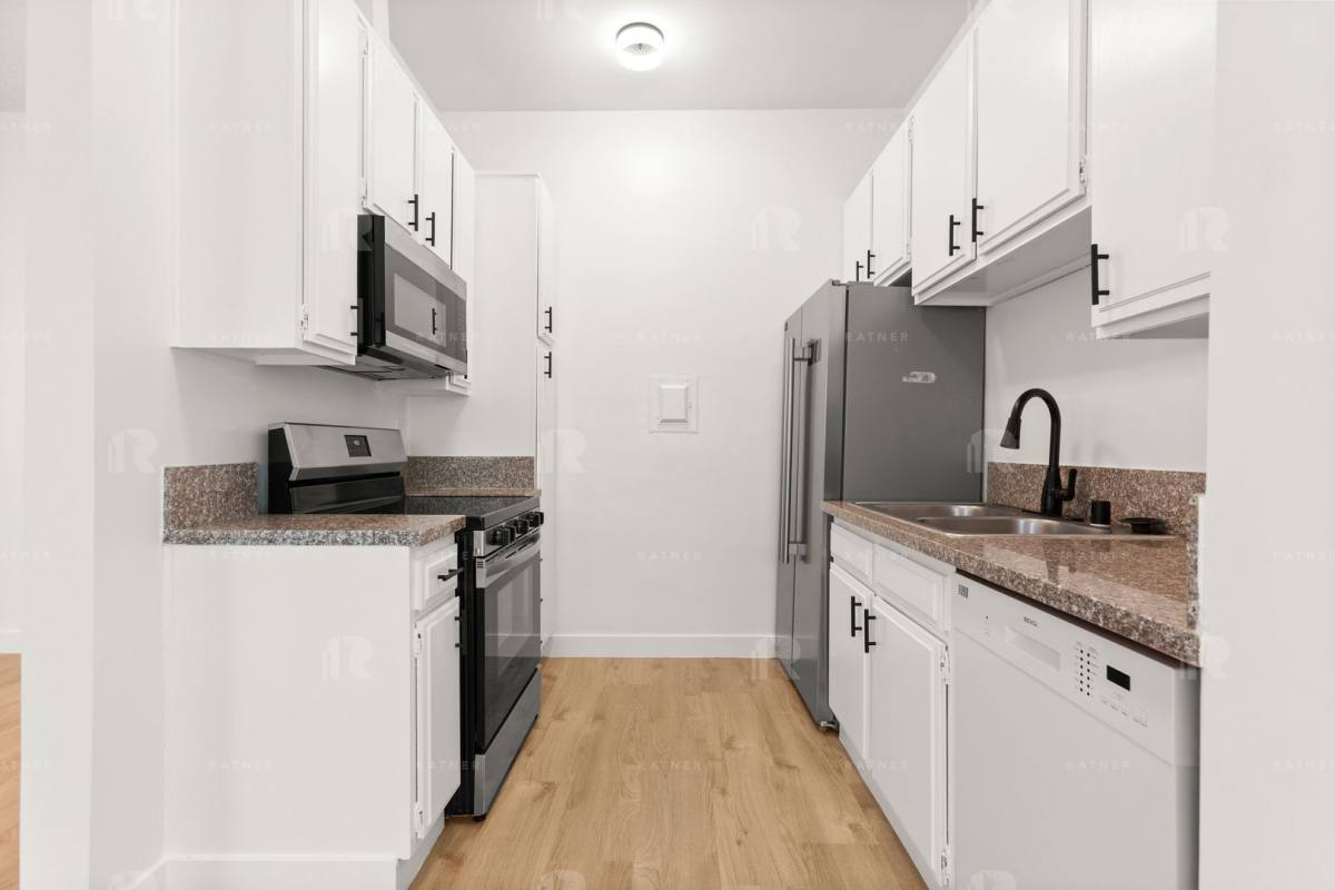 Apartment for rent at 1114 N Kings Rd, West Hollywood, CA 90069