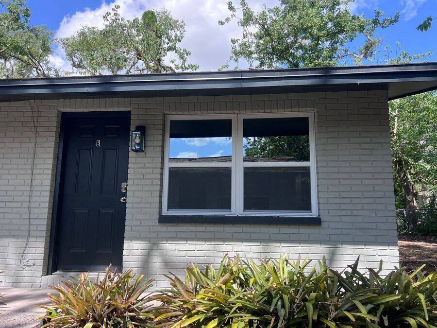 Apartment for rent at 9314 Eastfield Rd #B, Thonotosassa, FL 33592