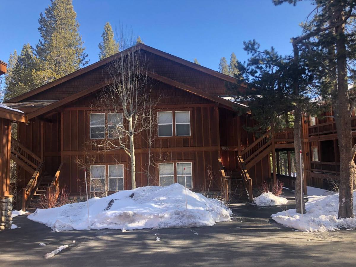 Condo for rent at 11333 Northwoods, Truckee, CA 96161